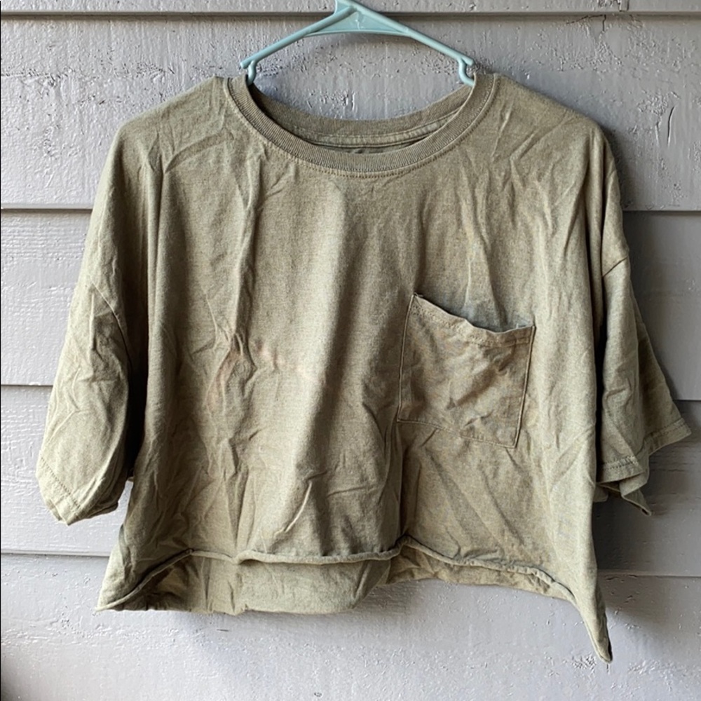 Cropped Tee